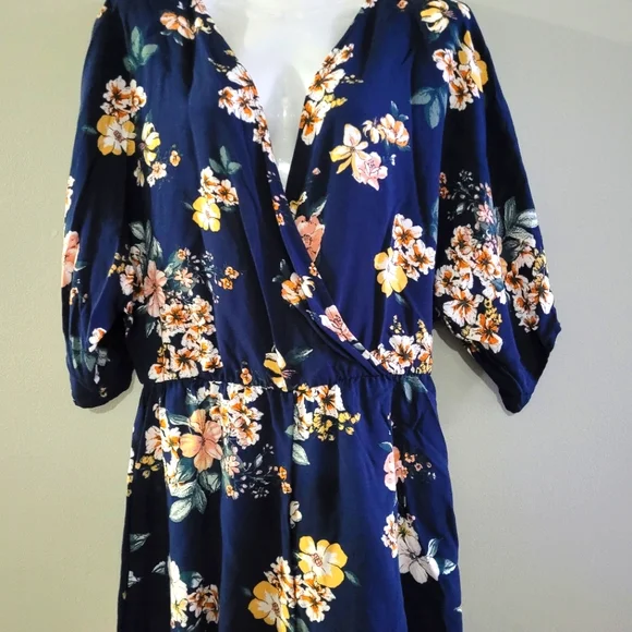 ROMPER NWT - Picture 2 of 2